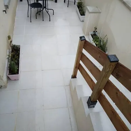 Appartement Cosy Avec Terrasse Vaux-Sur-Seine Exterior photo